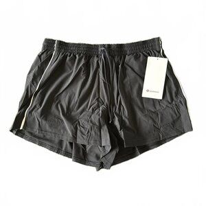 Court Rival High-Rise Short 3" - Black